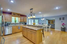 Large secluded Home w/Hot Tub|Game Room|EV Charger - Image 5