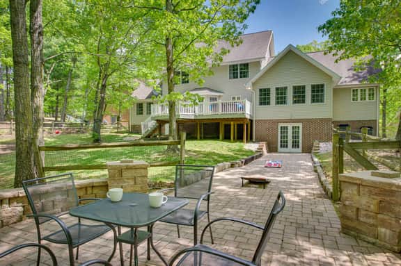 Large secluded Home w/Hot Tub|Game Room|EV Charger - Image 2